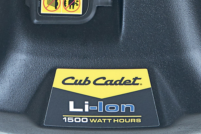 LR2 ES76 Cub Cadet